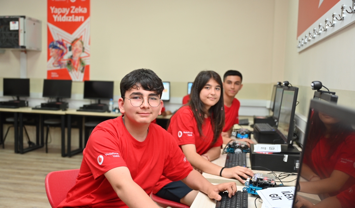 Vodafone Vakfı ve Habitat Derneği’nin AI Startup Studio programıyla dijital refah için genç fikirlere çağrısı.