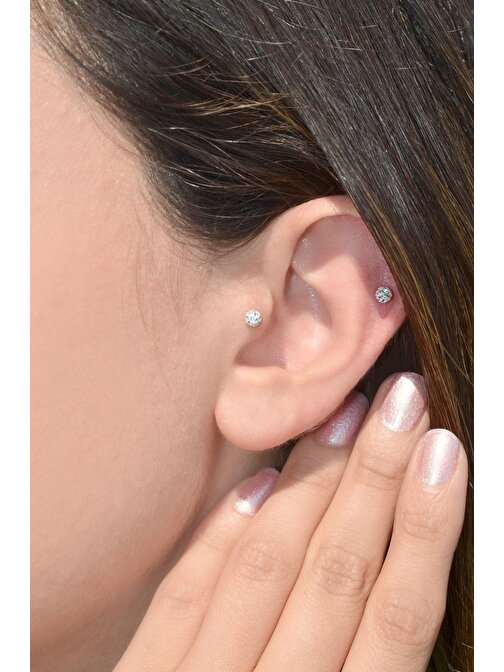 Taşlı Top Uçlu Çelik Piercing Tragus Helix Kıkırdak 6 mm Siyah