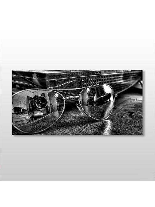 Technopa Gözlük Ve Yansıması Kanvas Tablo 160x80 cm
