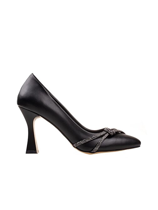 M2S Siyah Taş Detaylı Kadın Klasik Ayakkabı