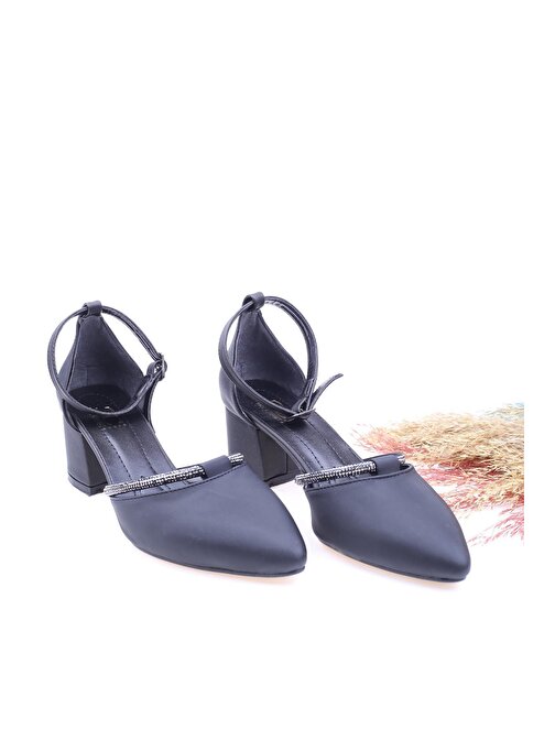 Ceylan 2857 Kadın Bilekten Bağlamalı 6 Cm Topuklu Ayakkabı
