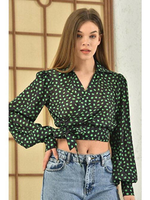 Gömlek Yaka Belden Bağlamalı Yeşil Puantiyeli Siyah Kadın Bluz