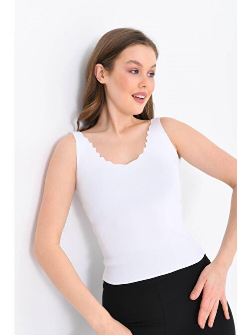 Askılı Merdiven Desenli Kadın Beyaz Crop Triko Bluz