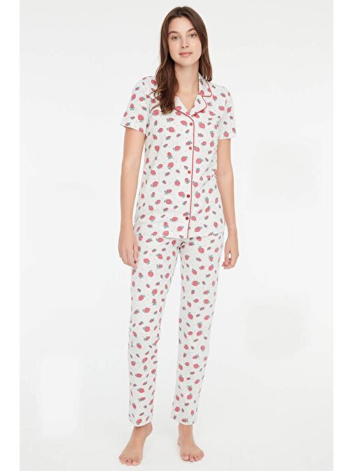 Mod Collection Kadın Çilek Desenli Boydan Patlı Pijama Takımı Gri