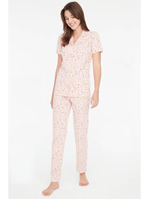 Mod Collection Kadın Gece Desenli Boydan Patlı Pijama Takımı Pembe