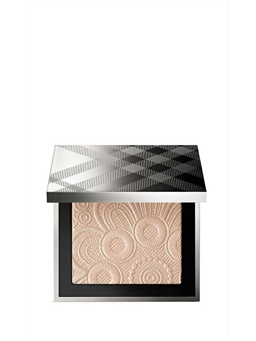 Burberry Fresh Glow Highlighter - 02 Nude Gold