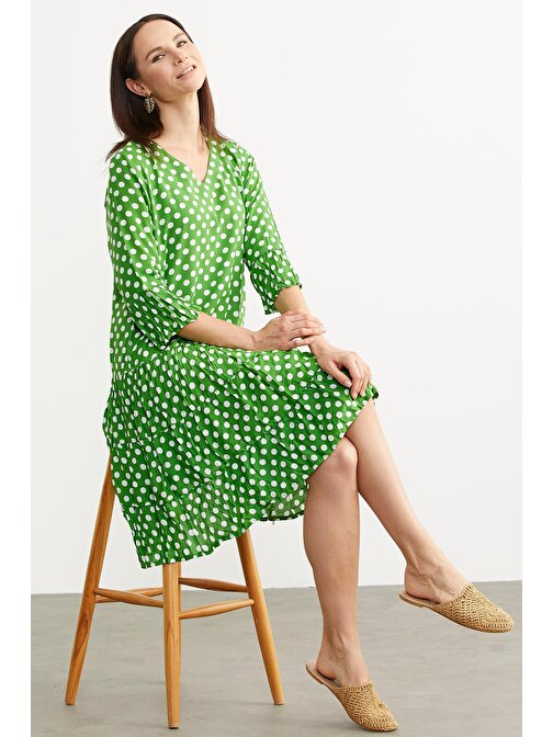 Puantiye Desenli Rahat Kalıp Dökümlü Elbise - Yeşil
