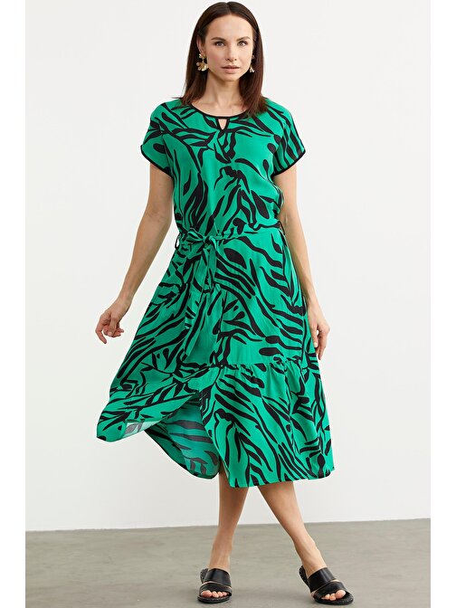 Kuşaklı Yarasa Kol Desenli Elbise - Yeşil