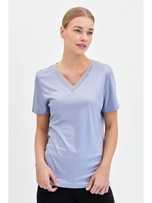 Desen V Yaka Kısa Kollu Mavi Kadın T-Shirt DSN23453