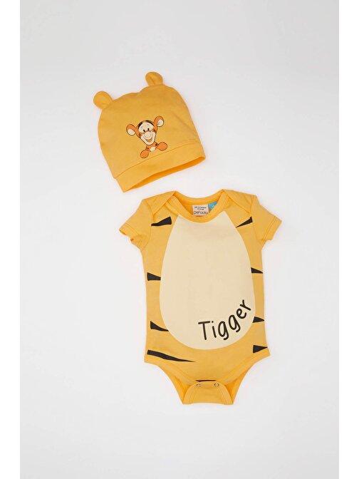 Erkek Bebek Yeni Doğan Disney Winnie The Pooh Zarf Yaka Penye Kısa Kollu Çıtçıtlı Body Şapka 2li Takım C2755A524SM
