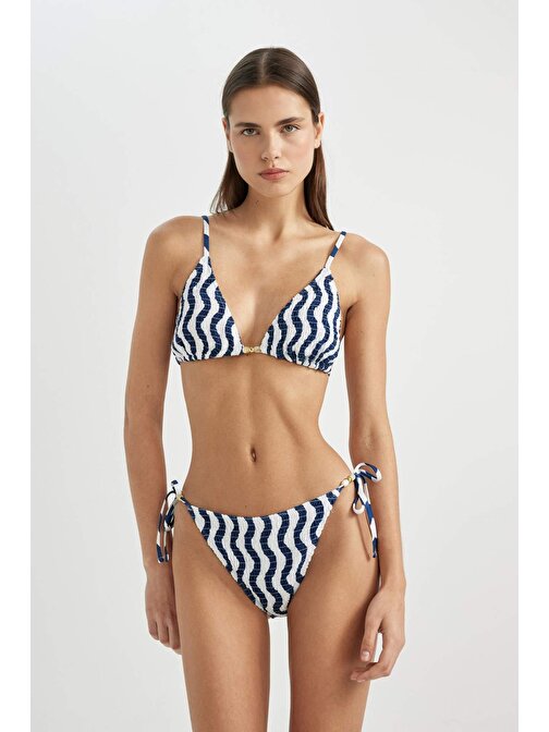 Fall in Love Regular Fit Çizgili Bikini Alt B6942AX24SM