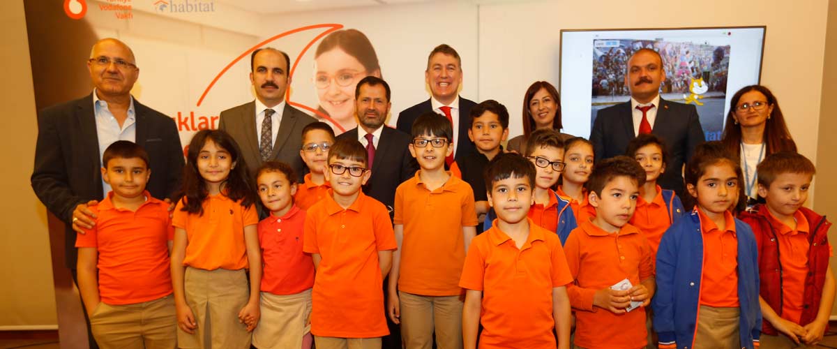 Vodafone, “Yarını Kodlayanlar” Projesiyle Konya’da 500 Çocuğa Kodlama Eğitimi Verecek.